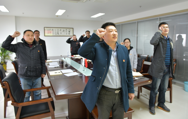 支部建在項目上.jpg